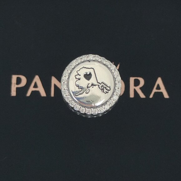 Pandora Alaska Map Bead Charm with Heart Exclusive Pendant S925 Silver with box - Picture 1 of 6